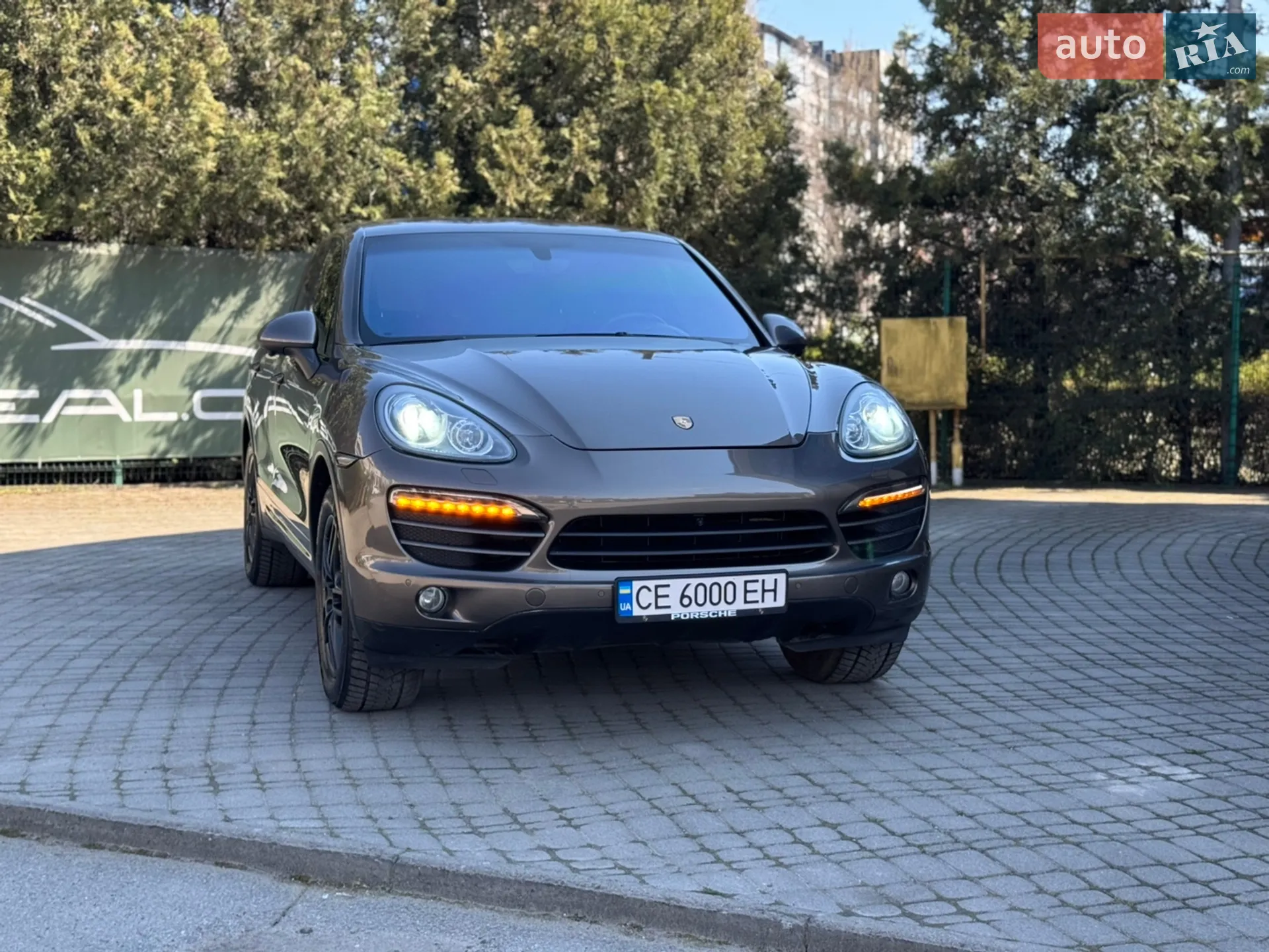 2011 Porsche Cayenne - мініатюра 17