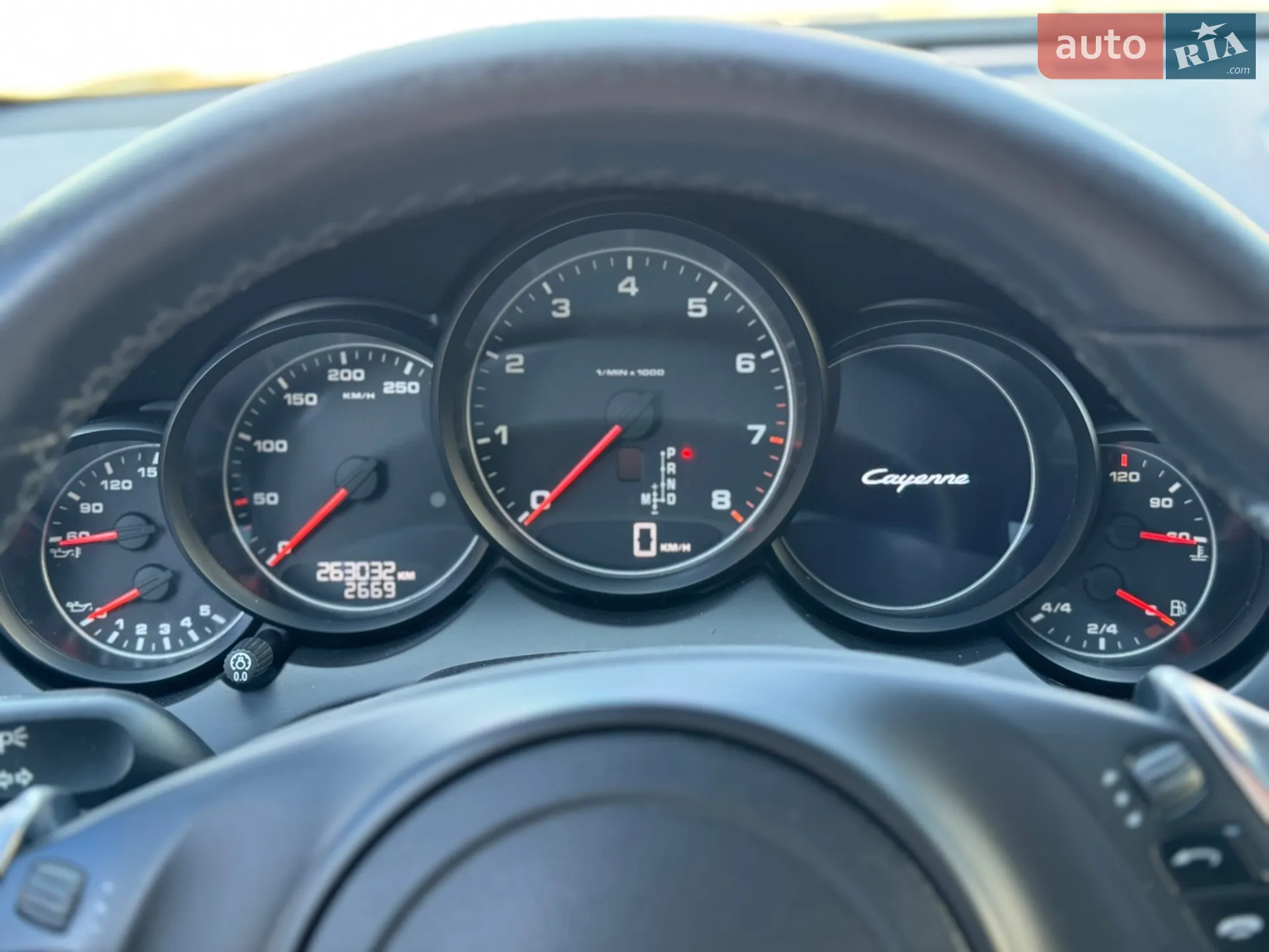 2011 Porsche Cayenne - мініатюра 38