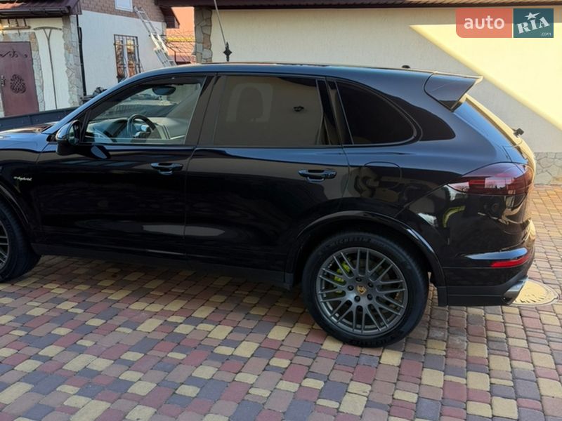 Внедорожник / Кроссовер Porsche Cayenne 2017 в Ирпене фото 5 Внедорожник / Кроссовер Porsche Cayenne 2017 в Ирпене