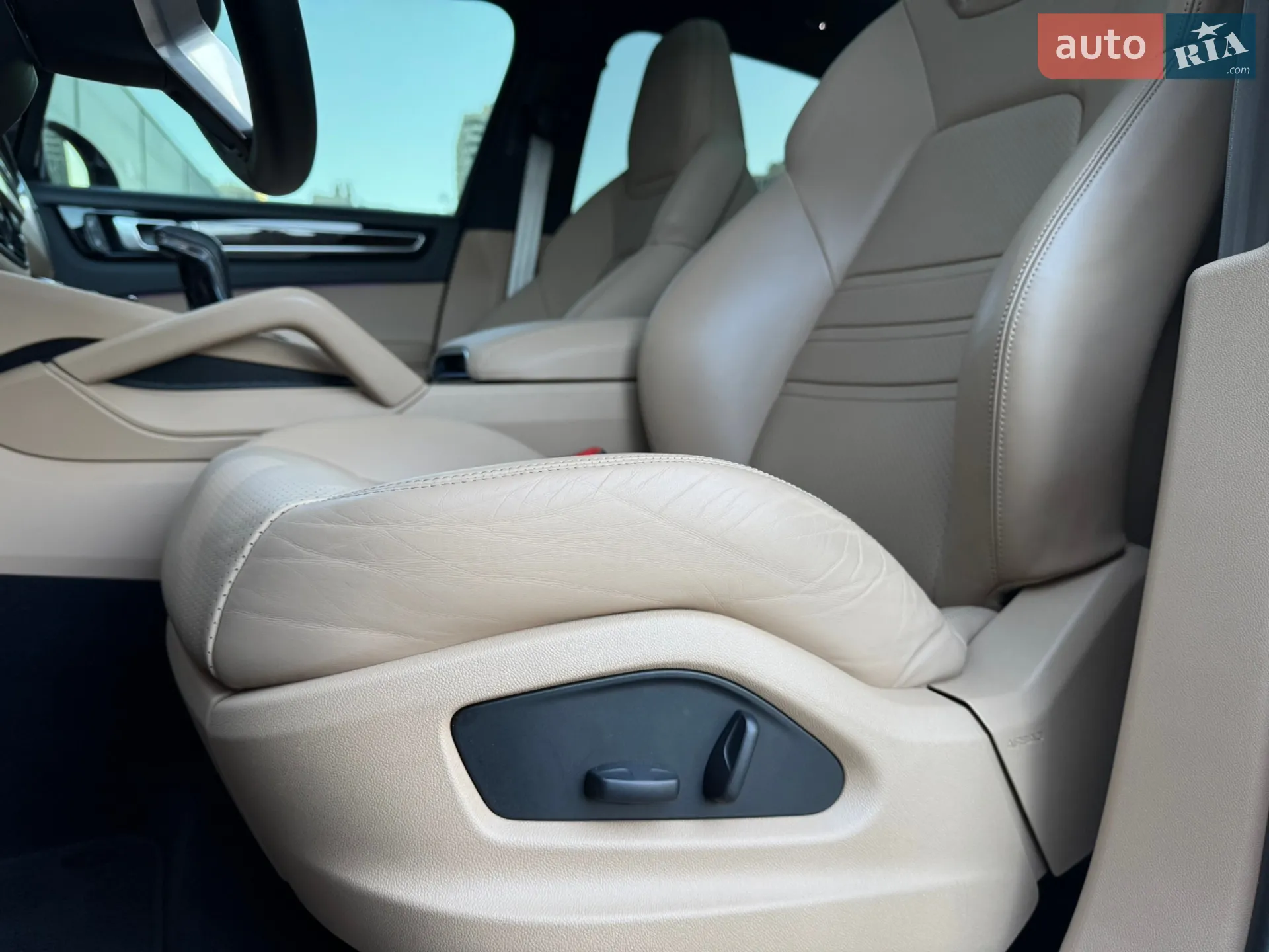 2022 Porsche Cayenne - мініатюра 35
