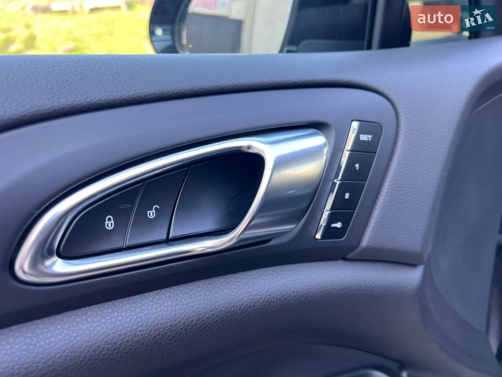 2015 Porsche Cayenne - мініатюра 18