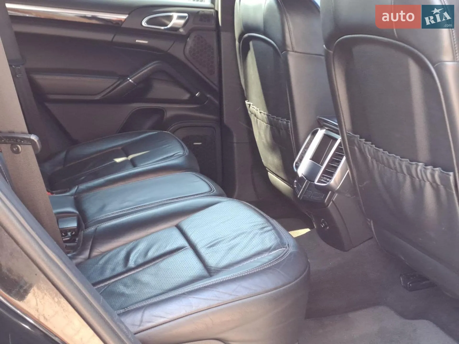 2010 Porsche Cayenne - мініатюра 21