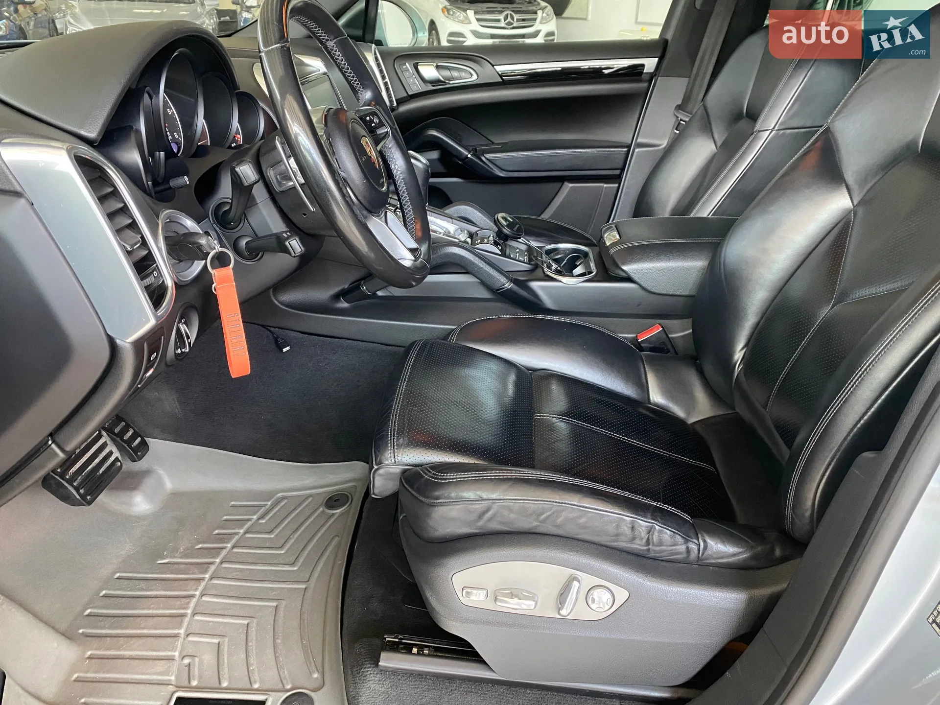 2015 Porsche Cayenne - мініатюра 19