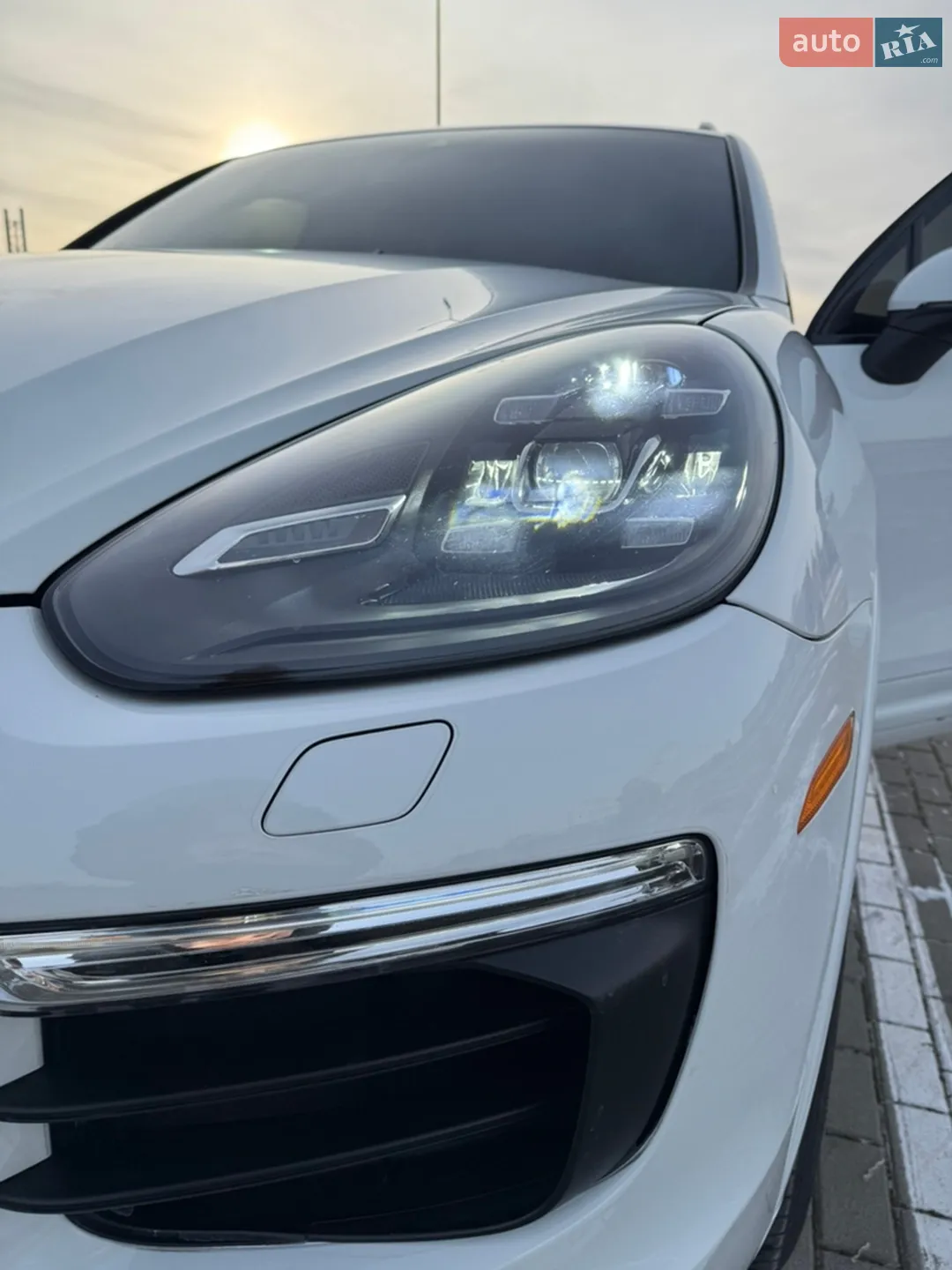 2017 Porsche Cayenne - мініатюра 29
