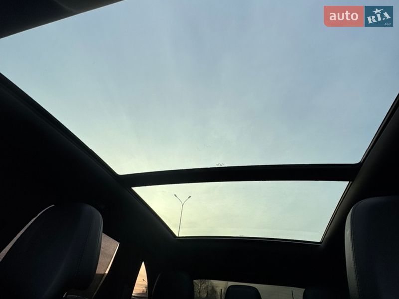 Позашляховик / Кросовер Porsche Cayenne 2017 в Нововолинську