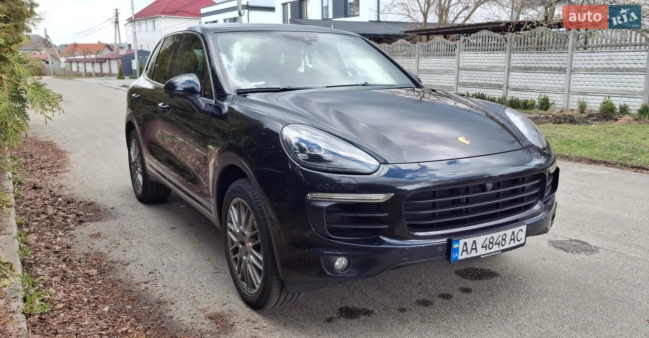 2015 Porsche Cayenne - мініатюра 31