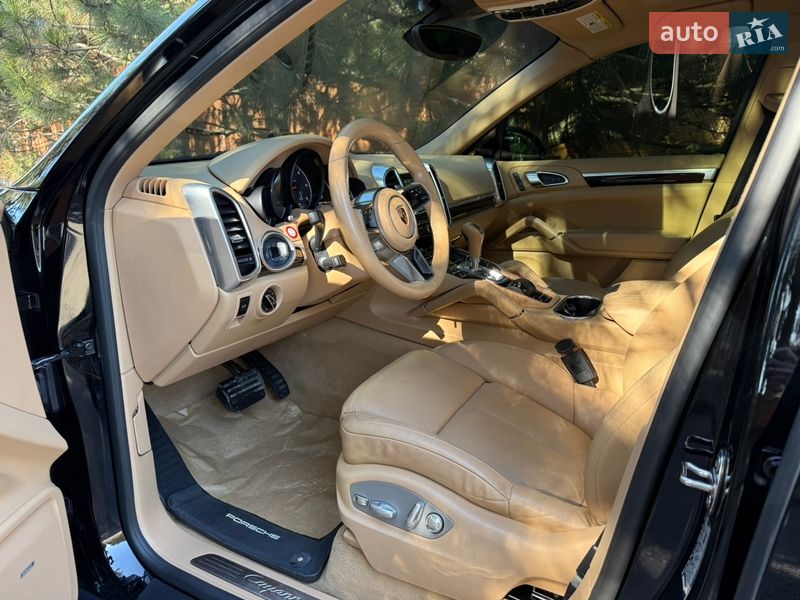 Внедорожник / Кроссовер Porsche Cayenne 2015 в Днепре фото 8 Внедорожник / Кроссовер Porsche Cayenne 2015 в Днепре