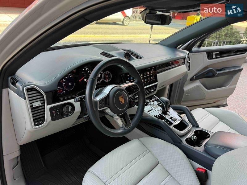 Позашляховик / Кросовер Porsche Cayenne 2022 в Львові