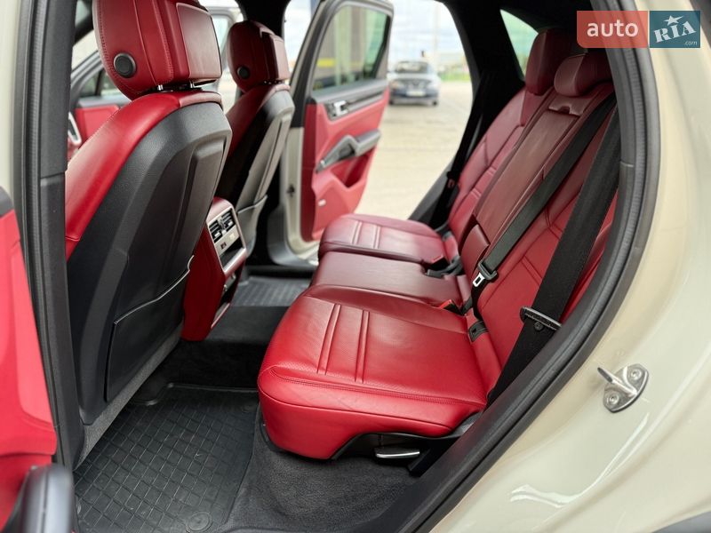 Позашляховик / Кросовер Porsche Cayenne 2020 в Дніпрі фото 39 Позашляховик / Кросовер Porsche Cayenne 2020 в Дніпрі