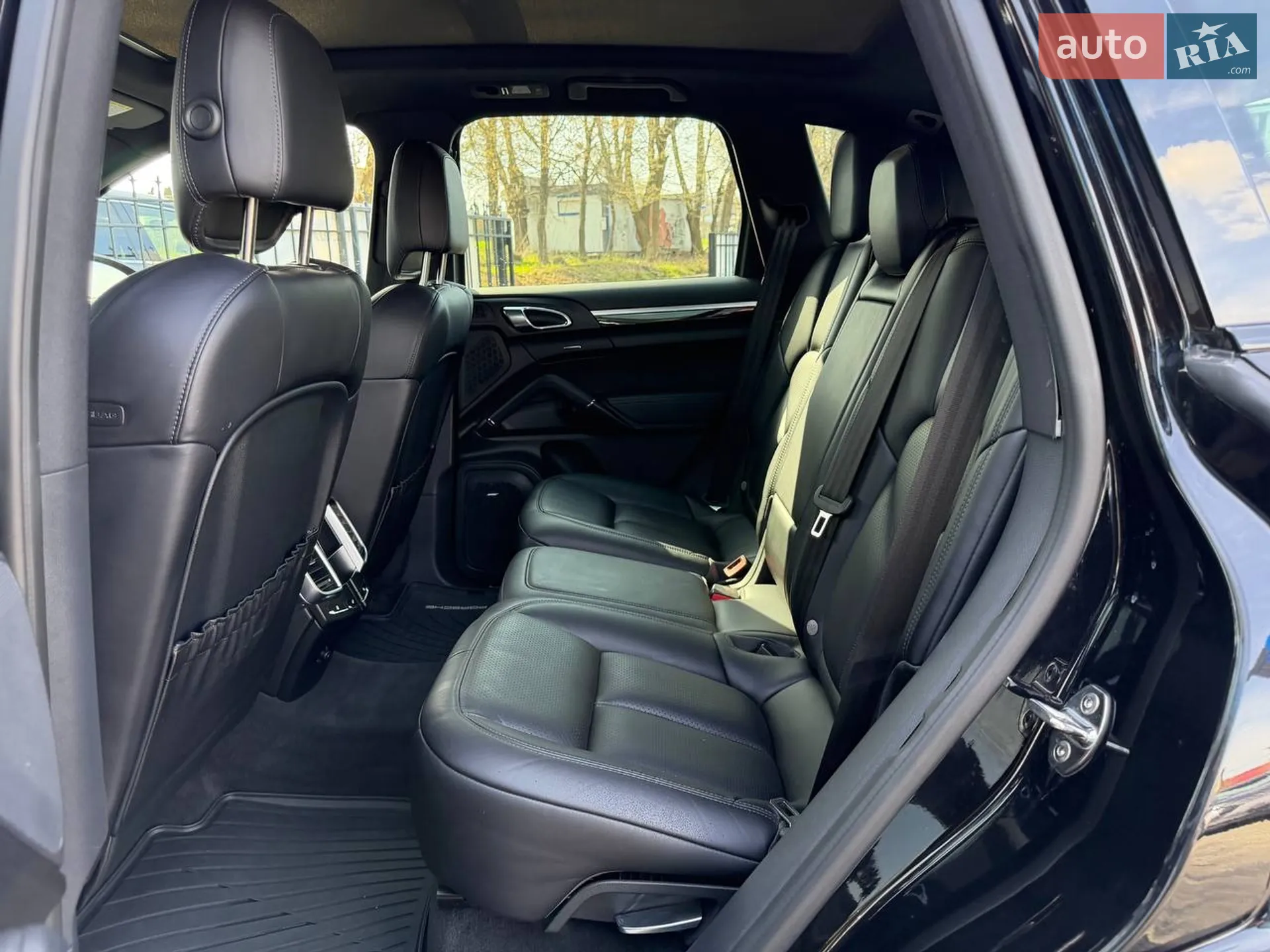 2017 Porsche Cayenne - мініатюра 32