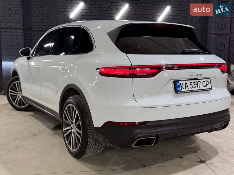 Внедорожник / Кроссовер Porsche Cayenne 2017 в Киеве фото 17 Внедорожник / Кроссовер Porsche Cayenne 2017 в Киеве