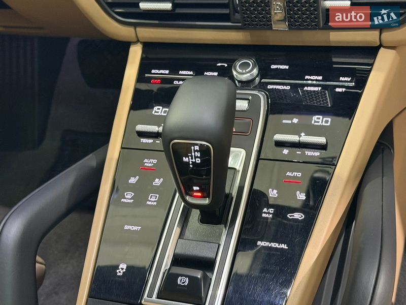 Внедорожник / Кроссовер Porsche Cayenne 2017 в Киеве фото 37 Внедорожник / Кроссовер Porsche Cayenne 2017 в Киеве