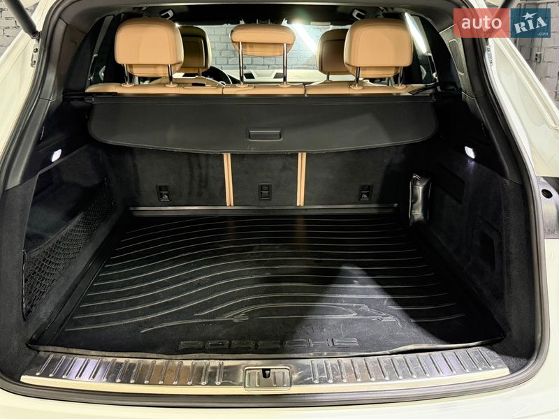 Внедорожник / Кроссовер Porsche Cayenne 2017 в Киеве фото 57 Внедорожник / Кроссовер Porsche Cayenne 2017 в Киеве