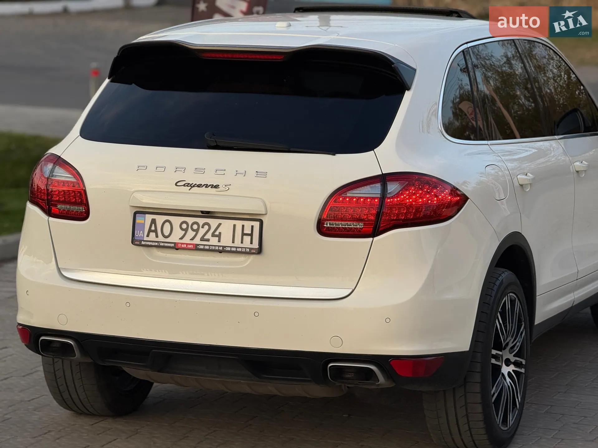 2011 Porsche Cayenne - мініатюра 9