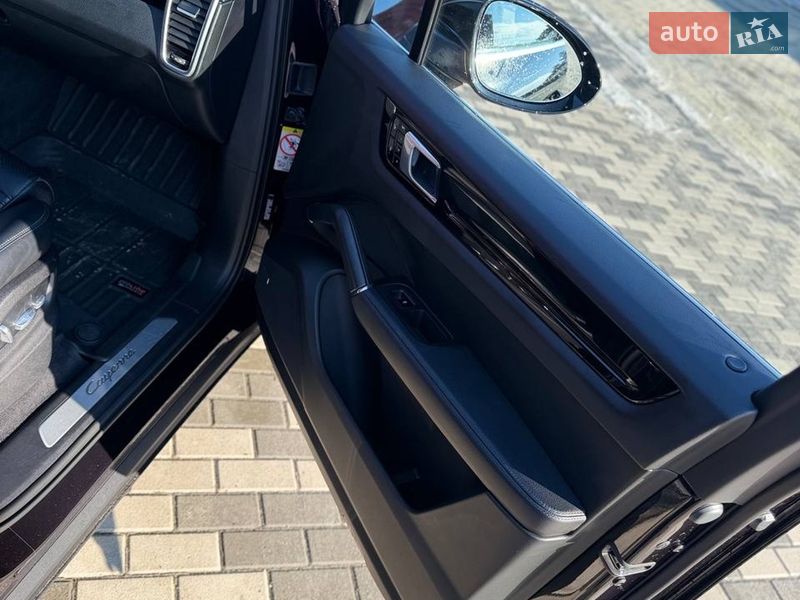 Внедорожник / Кроссовер Porsche Cayenne 2018 в Виннице