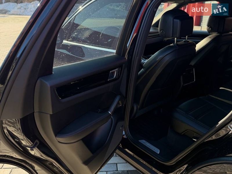 Внедорожник / Кроссовер Porsche Cayenne 2018 в Виннице