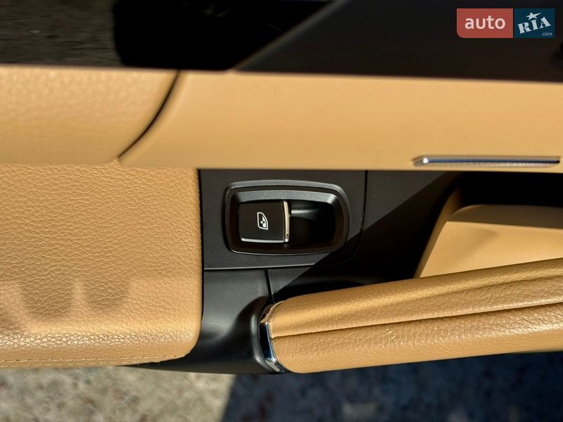 Внедорожник / Кроссовер Porsche Cayenne 2016 в Киеве