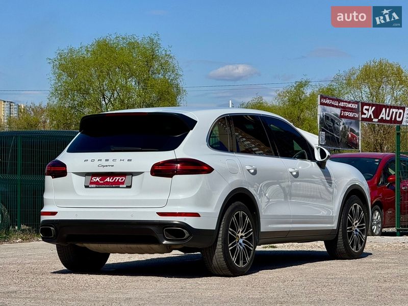 Внедорожник / Кроссовер Porsche Cayenne 2016 в Киеве