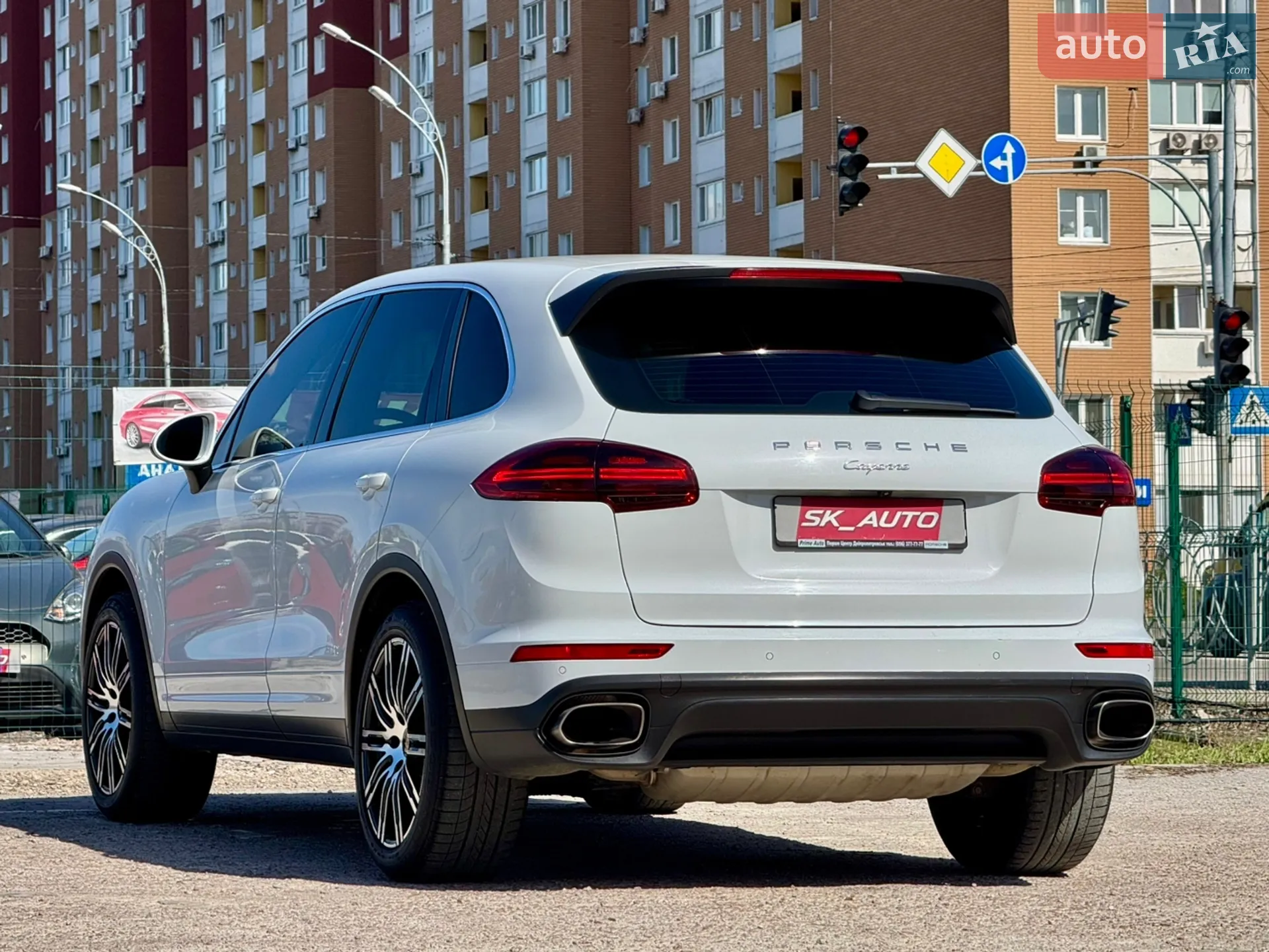 2016 Porsche Cayenne - мініатюра 119