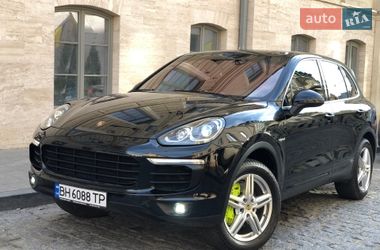 Позашляховик / Кросовер Porsche Cayenne 2015 в Одесі