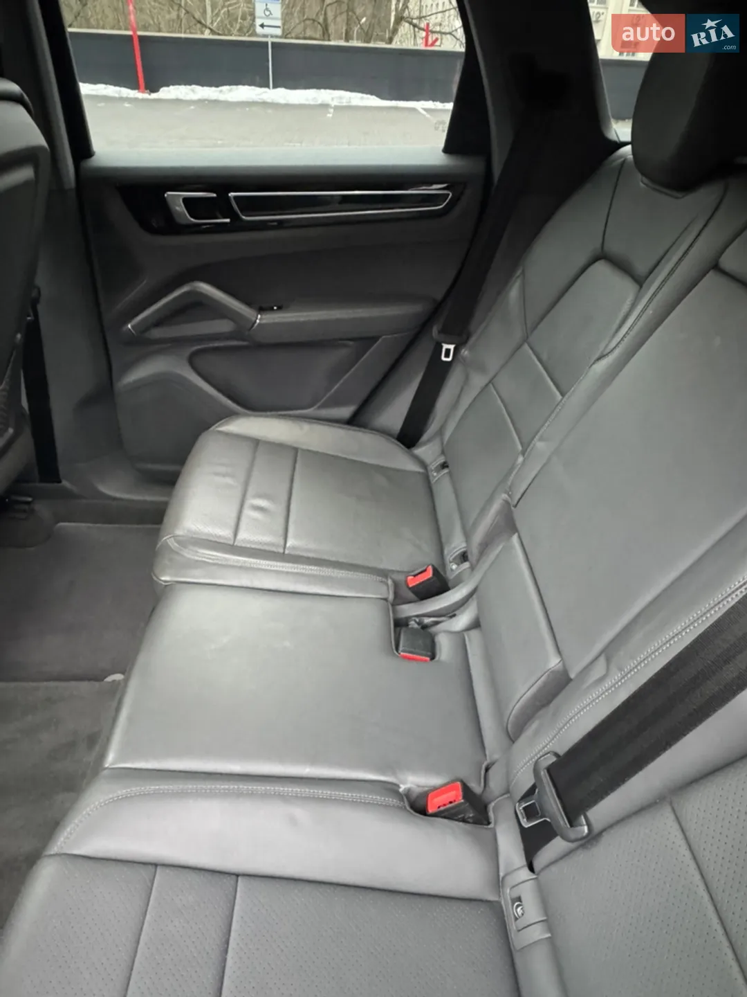 2019 Porsche Cayenne - мініатюра 12
