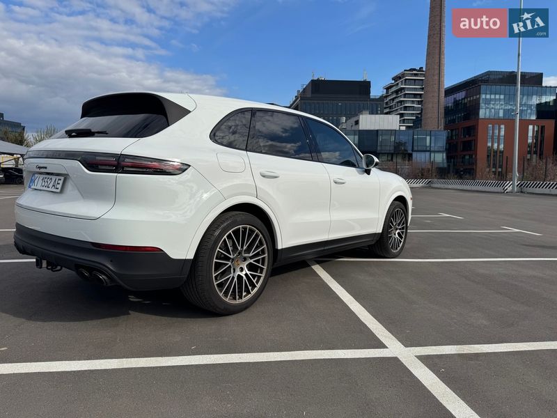 Porsche Cayenne 2022