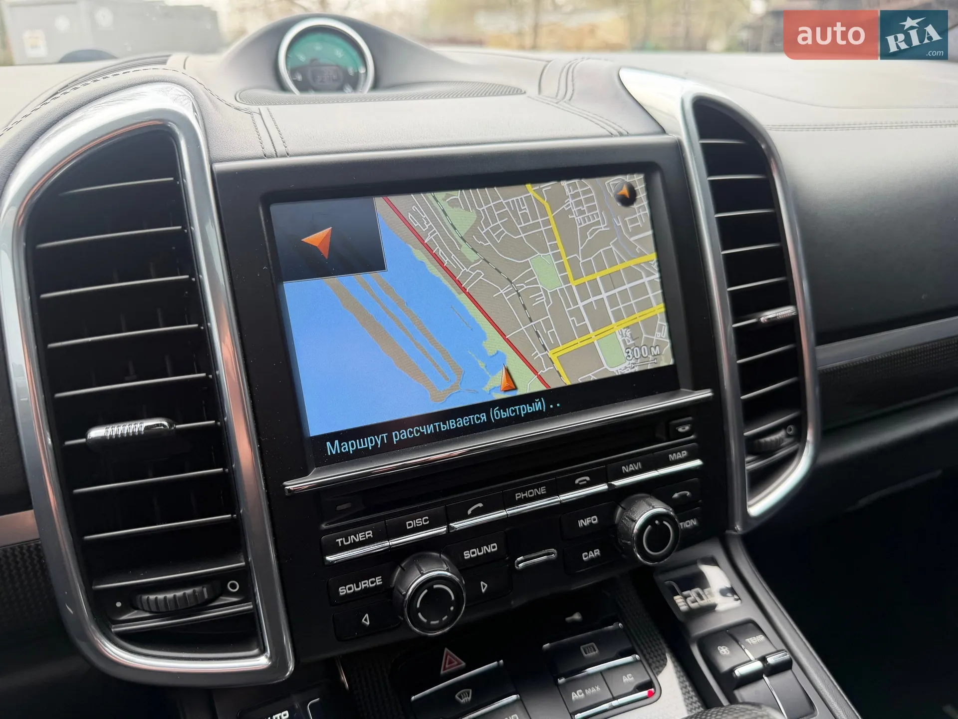 2011 Porsche Cayenne - мініатюра 35