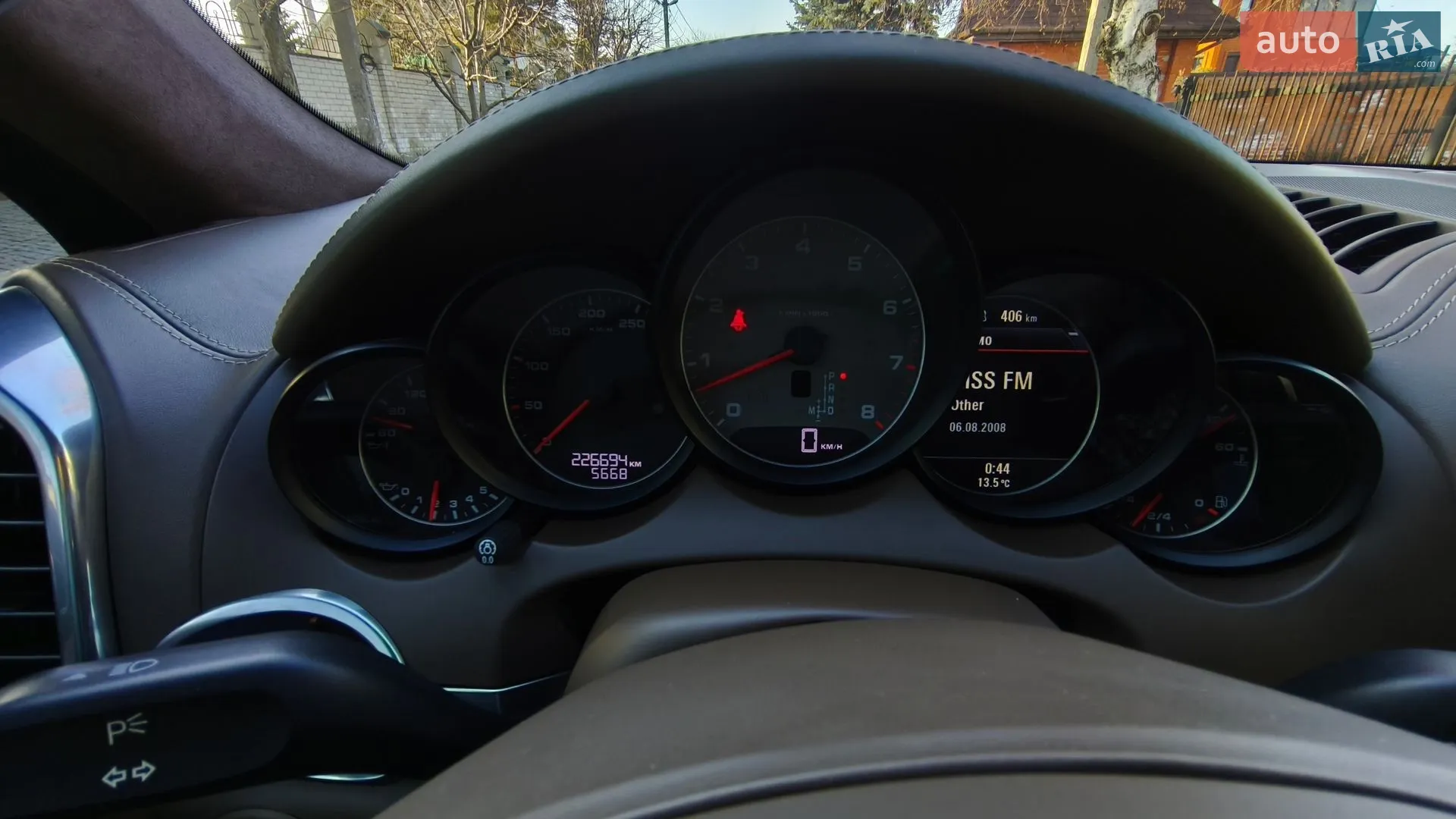 2011 Porsche Cayenne - мініатюра 12