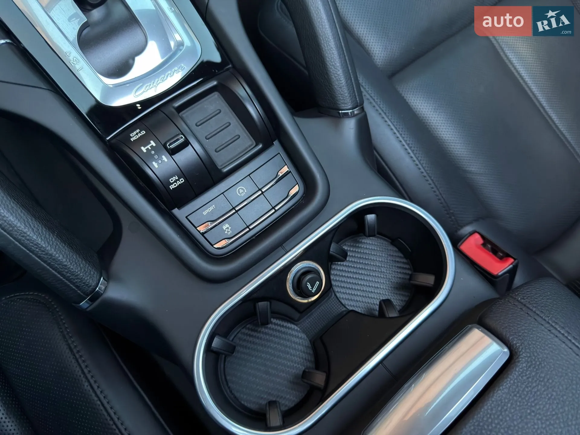 2016 Porsche Cayenne - мініатюра 42