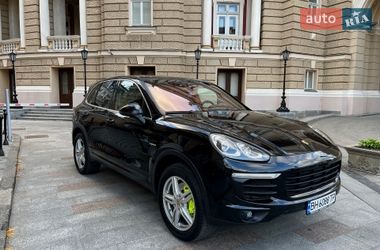 Позашляховик / Кросовер Porsche Cayenne 2015 в Одесі