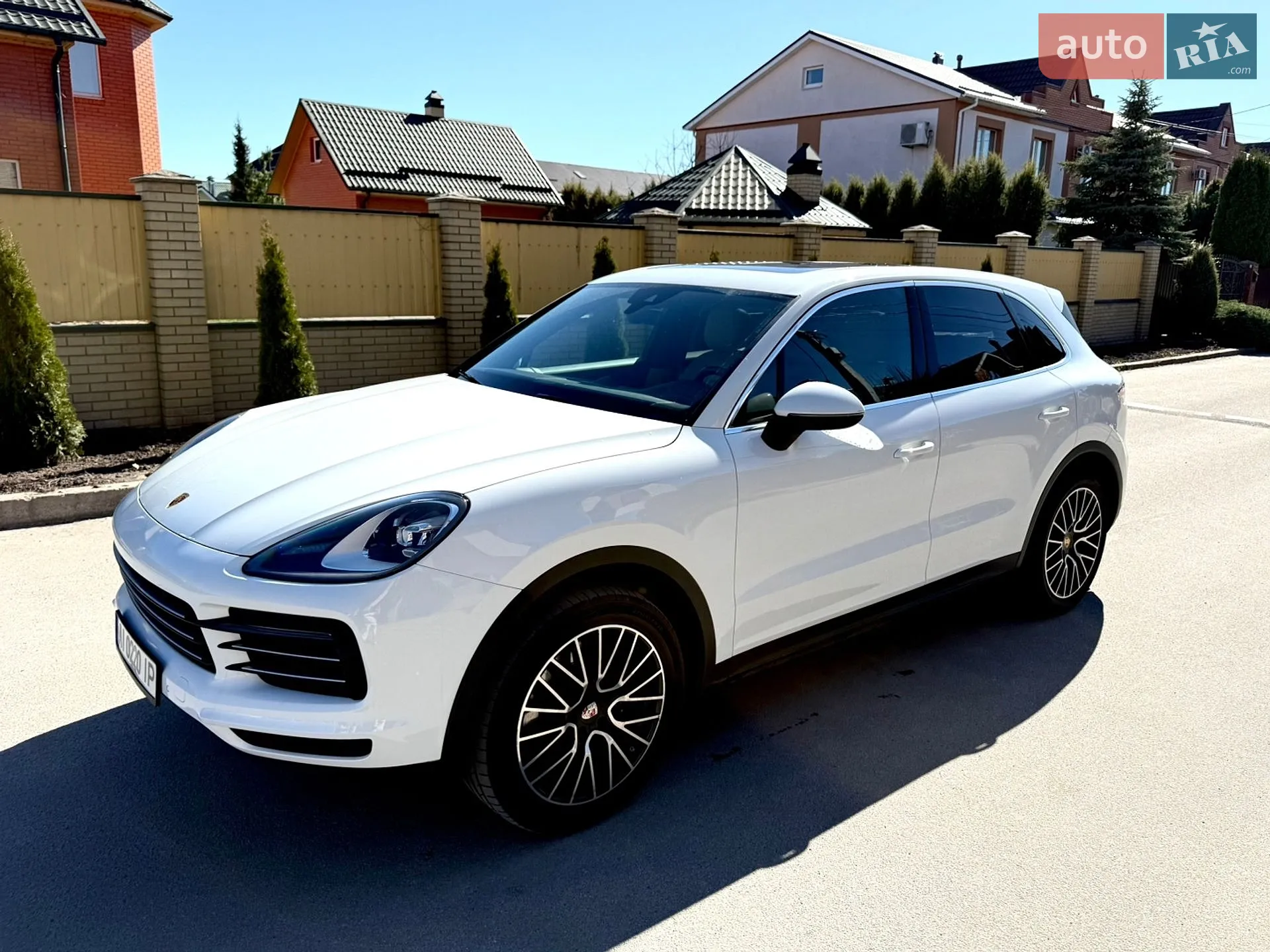 2020 Porsche Cayenne - мініатюра 2
