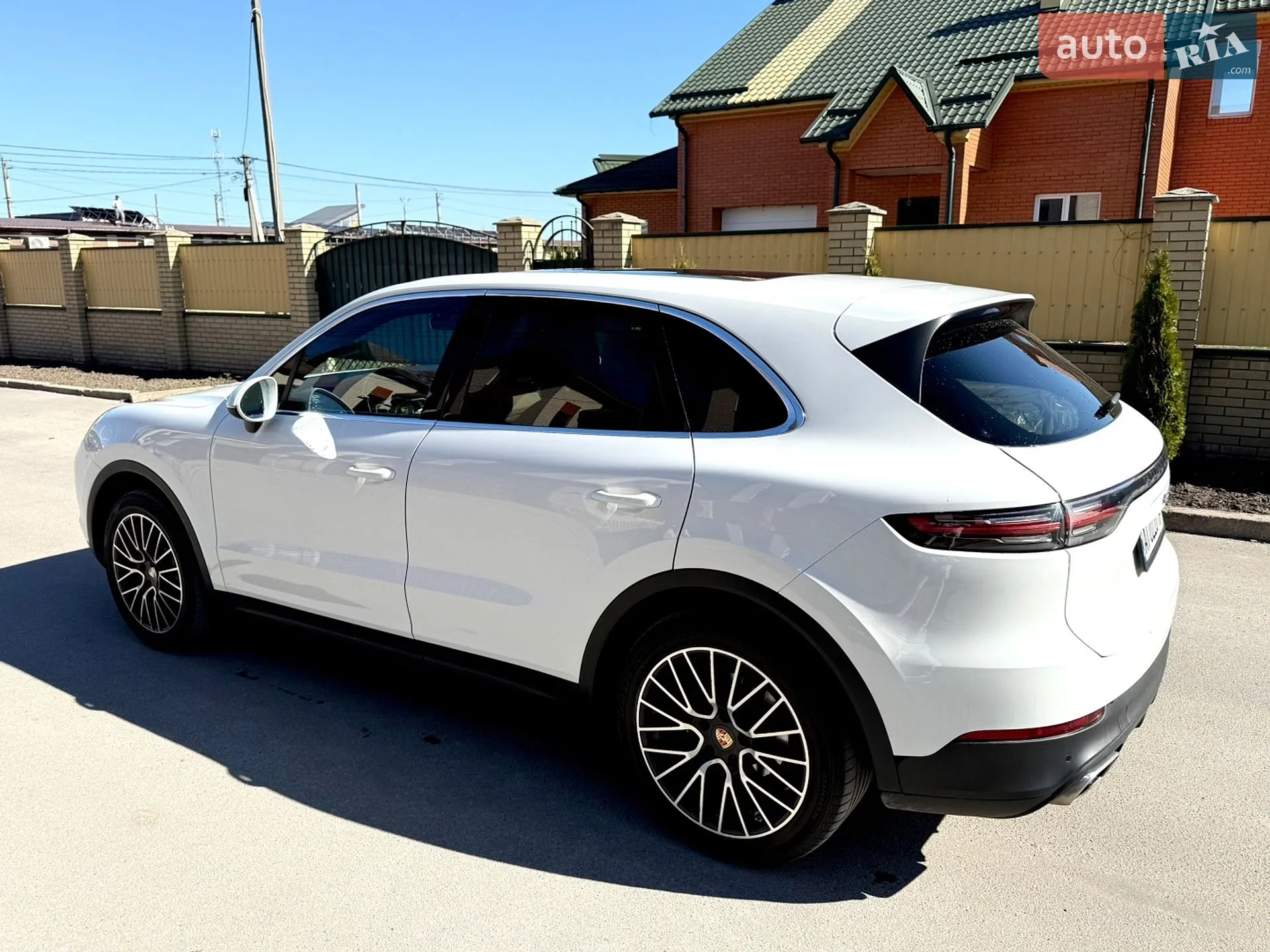 2020 Porsche Cayenne - мініатюра 5