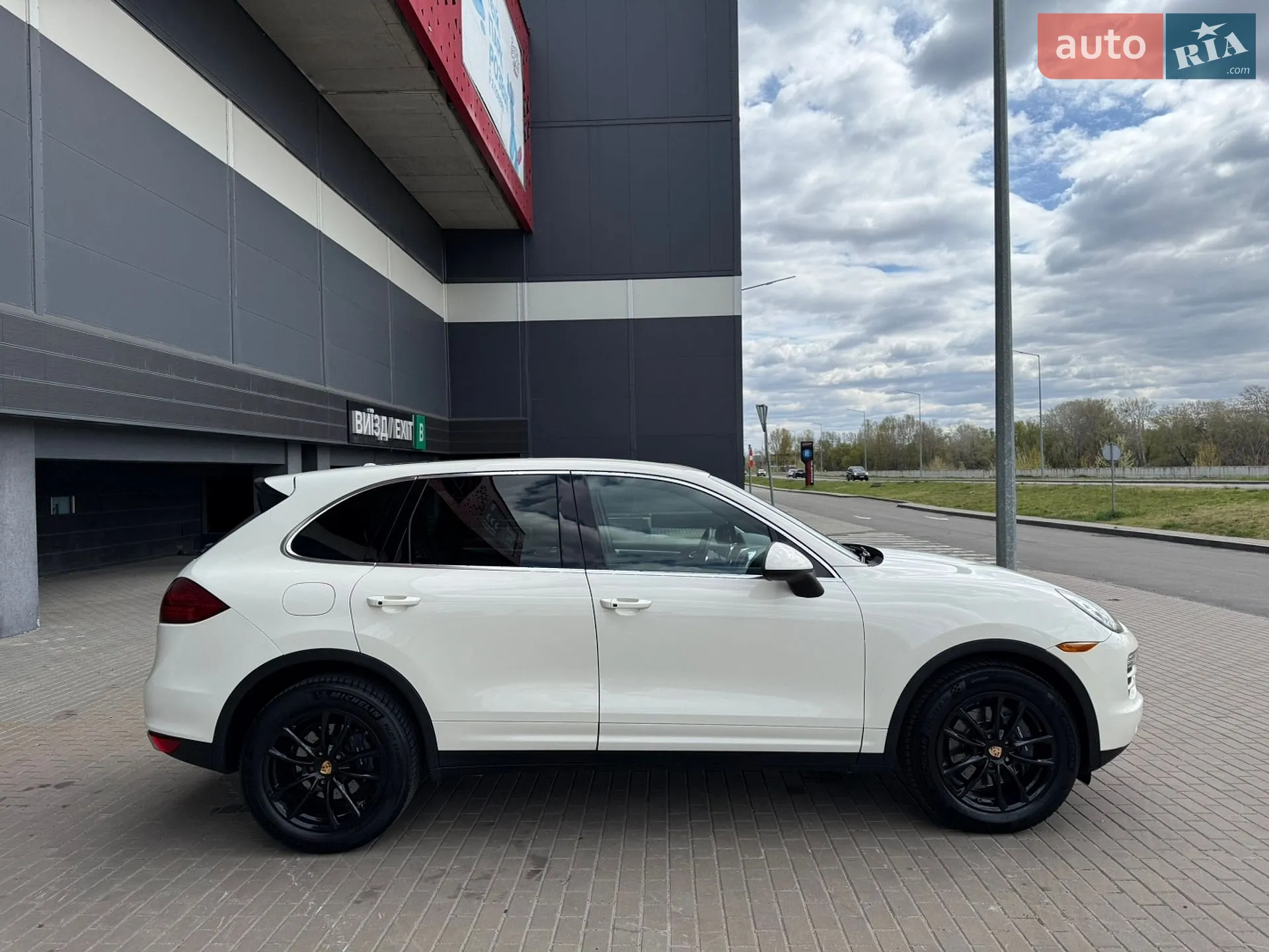 2011 Porsche Cayenne - мініатюра 11