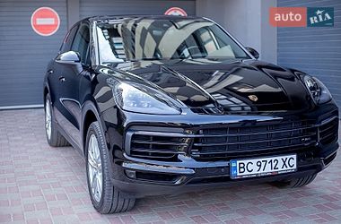 Внедорожник / Кроссовер Porsche Cayenne 2018 в Львове