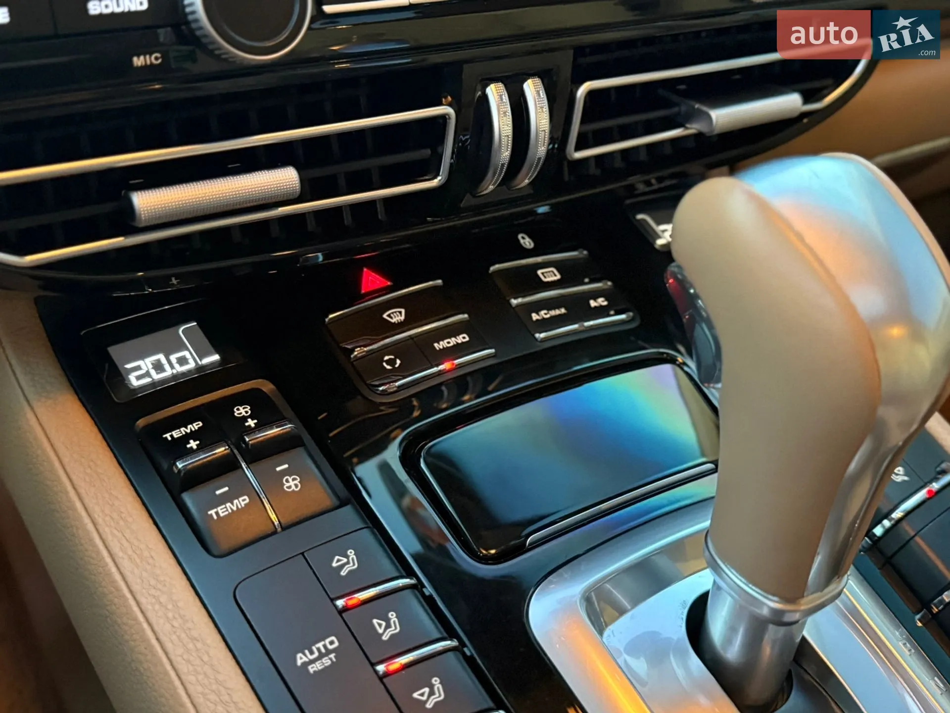 2012 Porsche Cayenne - мініатюра 41