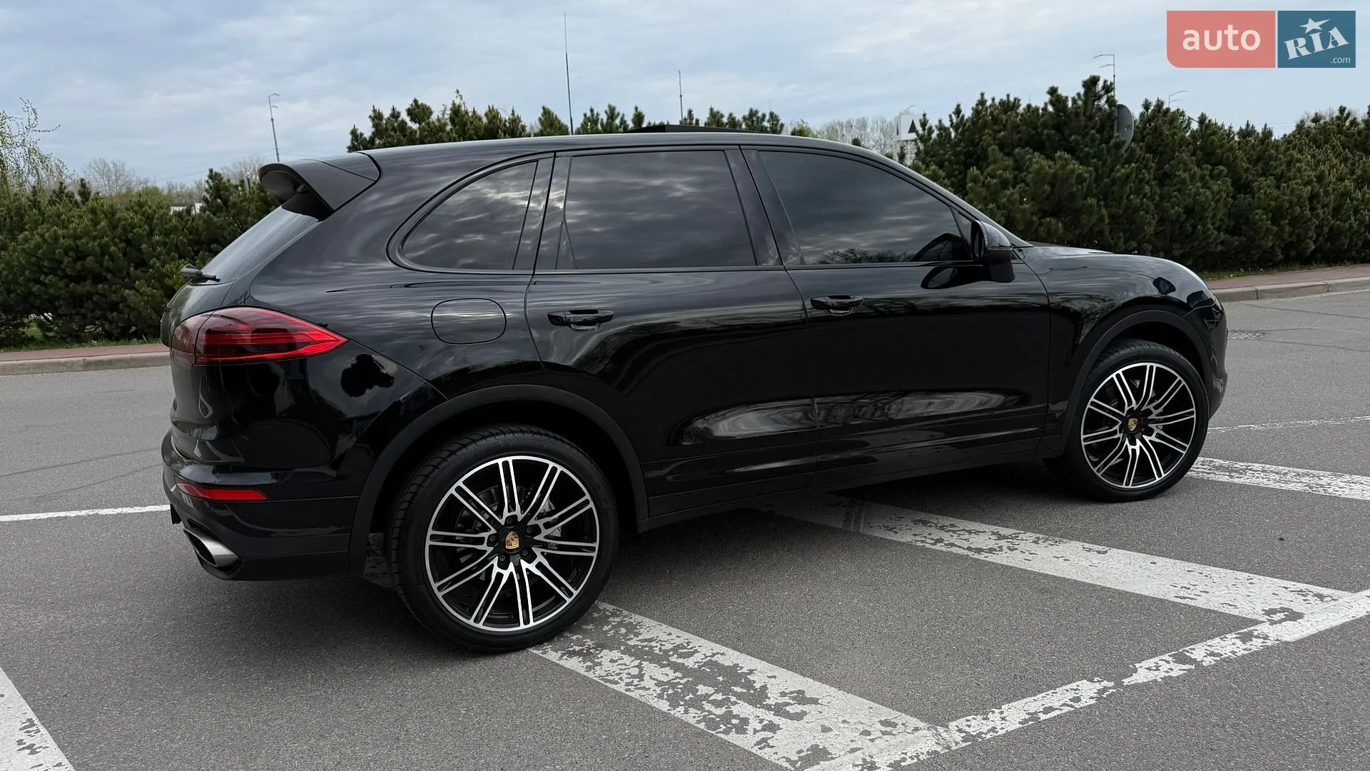 2017 Porsche Cayenne - мініатюра 23