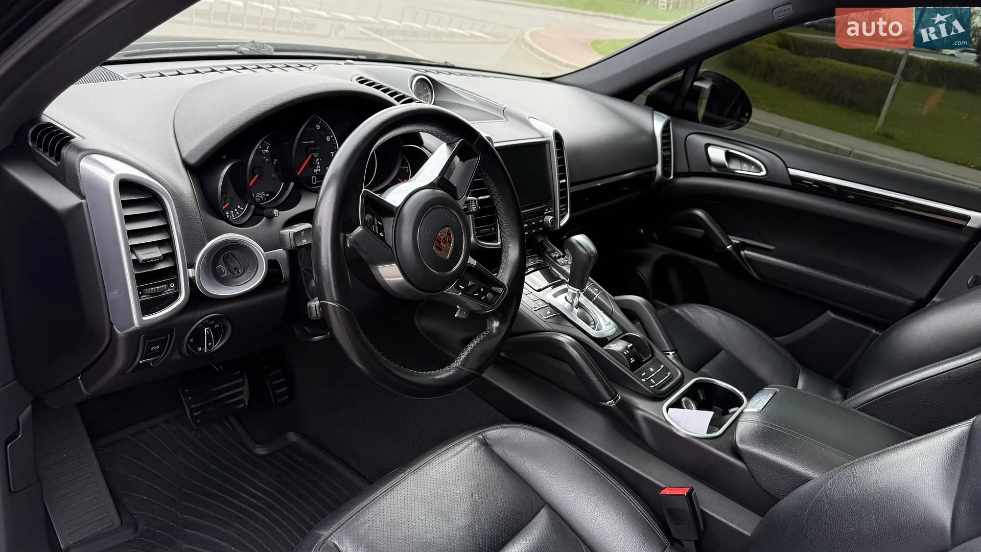 2017 Porsche Cayenne - мініатюра 30