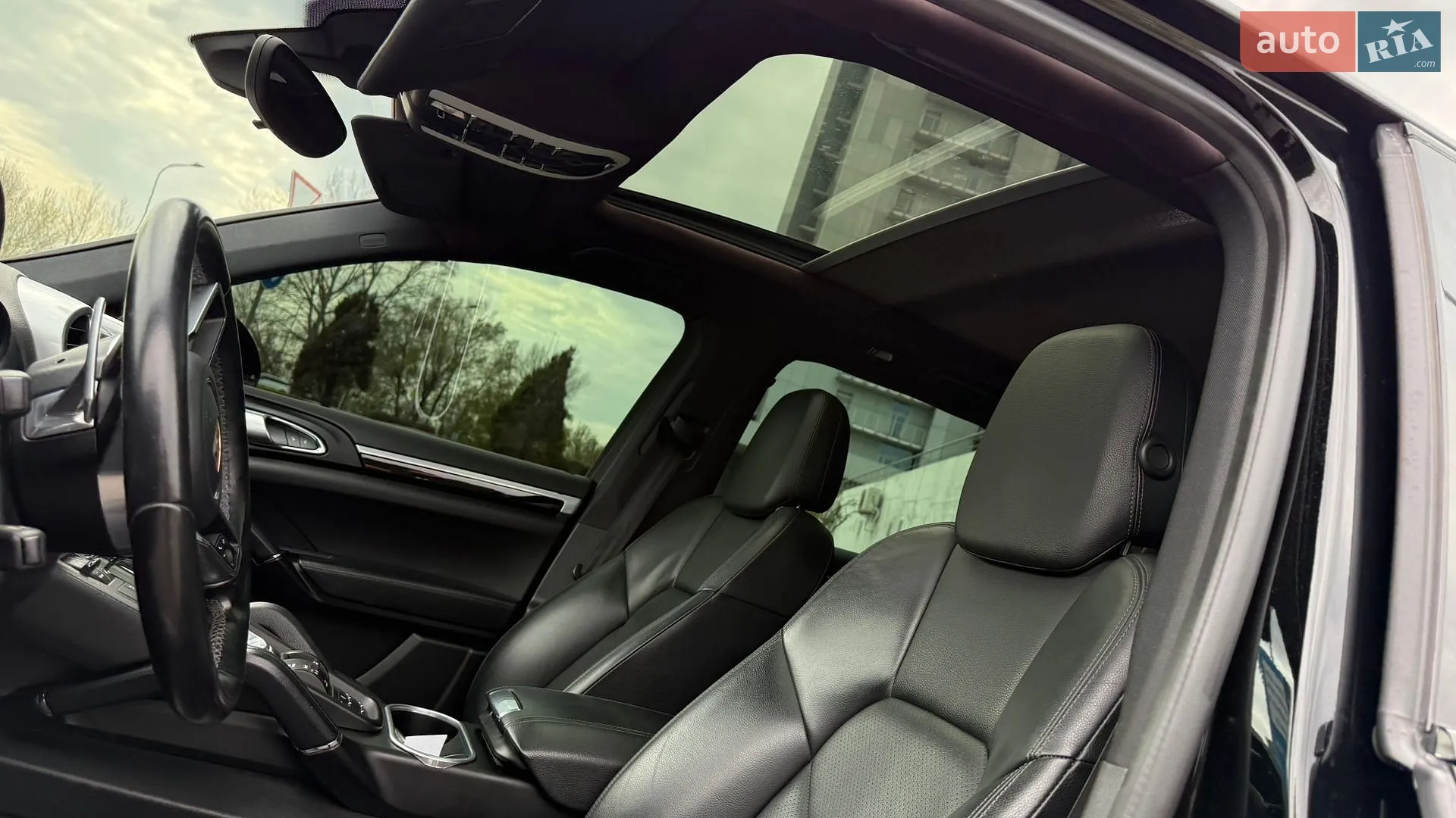 2017 Porsche Cayenne - мініатюра 34