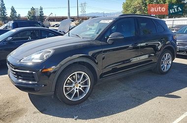 Внедорожник / Кроссовер Porsche Cayenne 2019 в Киеве