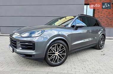 Внедорожник / Кроссовер Porsche Cayenne 2024 в Киеве