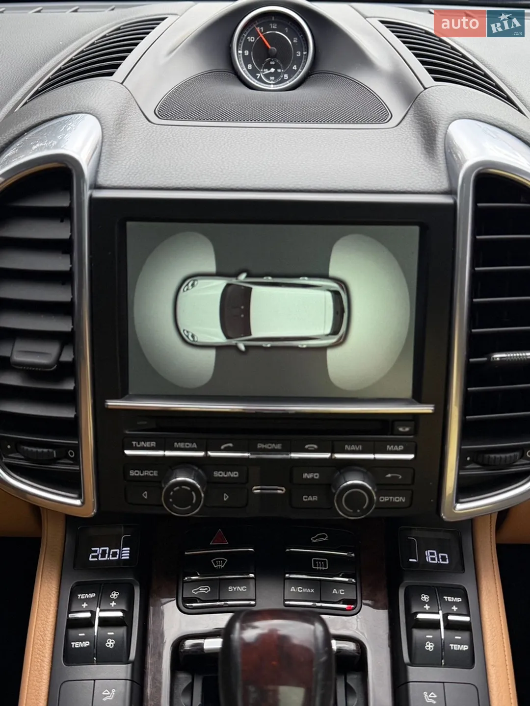 2015 Porsche Cayenne - мініатюра 22