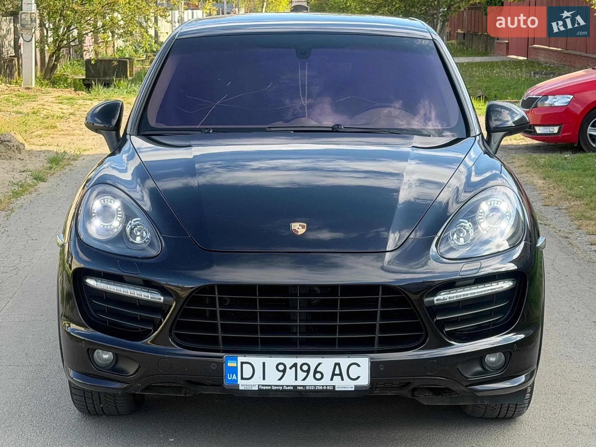 2012 Porsche Cayenne - мініатюра 2