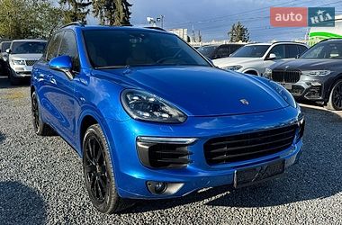 Позашляховик / Кросовер Porsche Cayenne 2017 в Тернополі