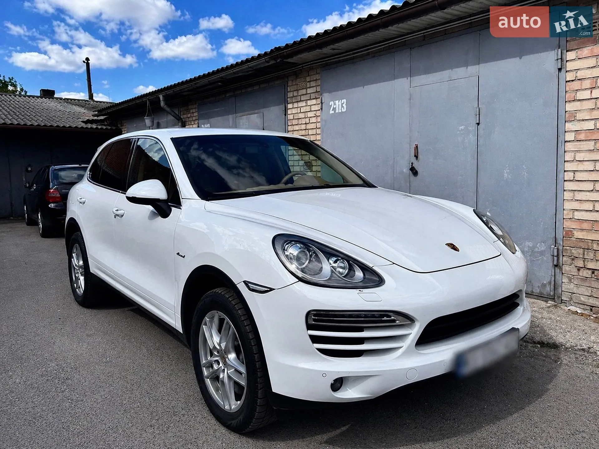 2012 Porsche Cayenne - мініатюра 2