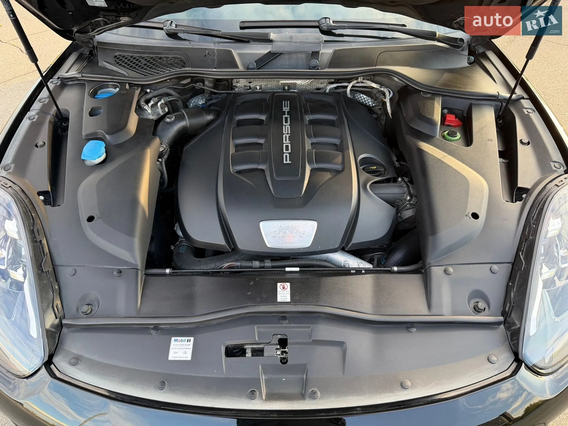 2015 Porsche Cayenne - мініатюра 40
