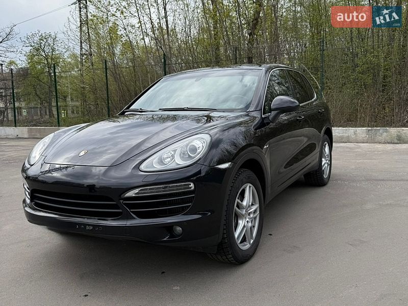 2013 Porsche Cayenne, VIN WP1ZZZ92ZDLA38292:plate — фото 1 (autoria)