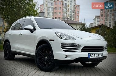 Позашляховик / Кросовер Porsche Cayenne 2012 в Івано-Франківську