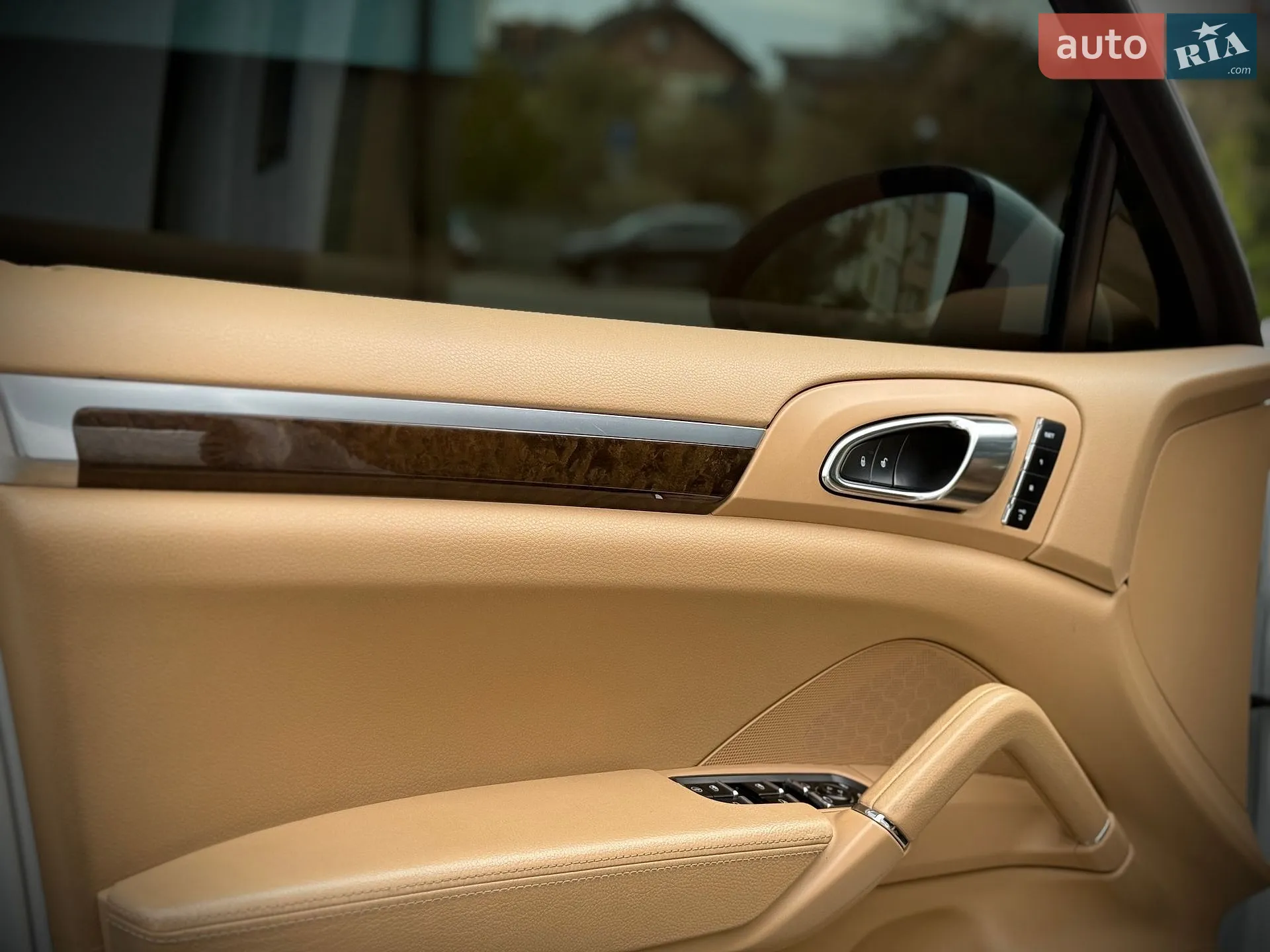 2012 Porsche Cayenne - мініатюра 16