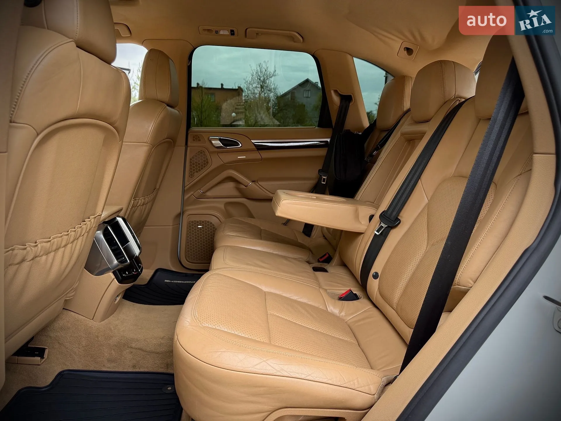 2012 Porsche Cayenne - мініатюра 38