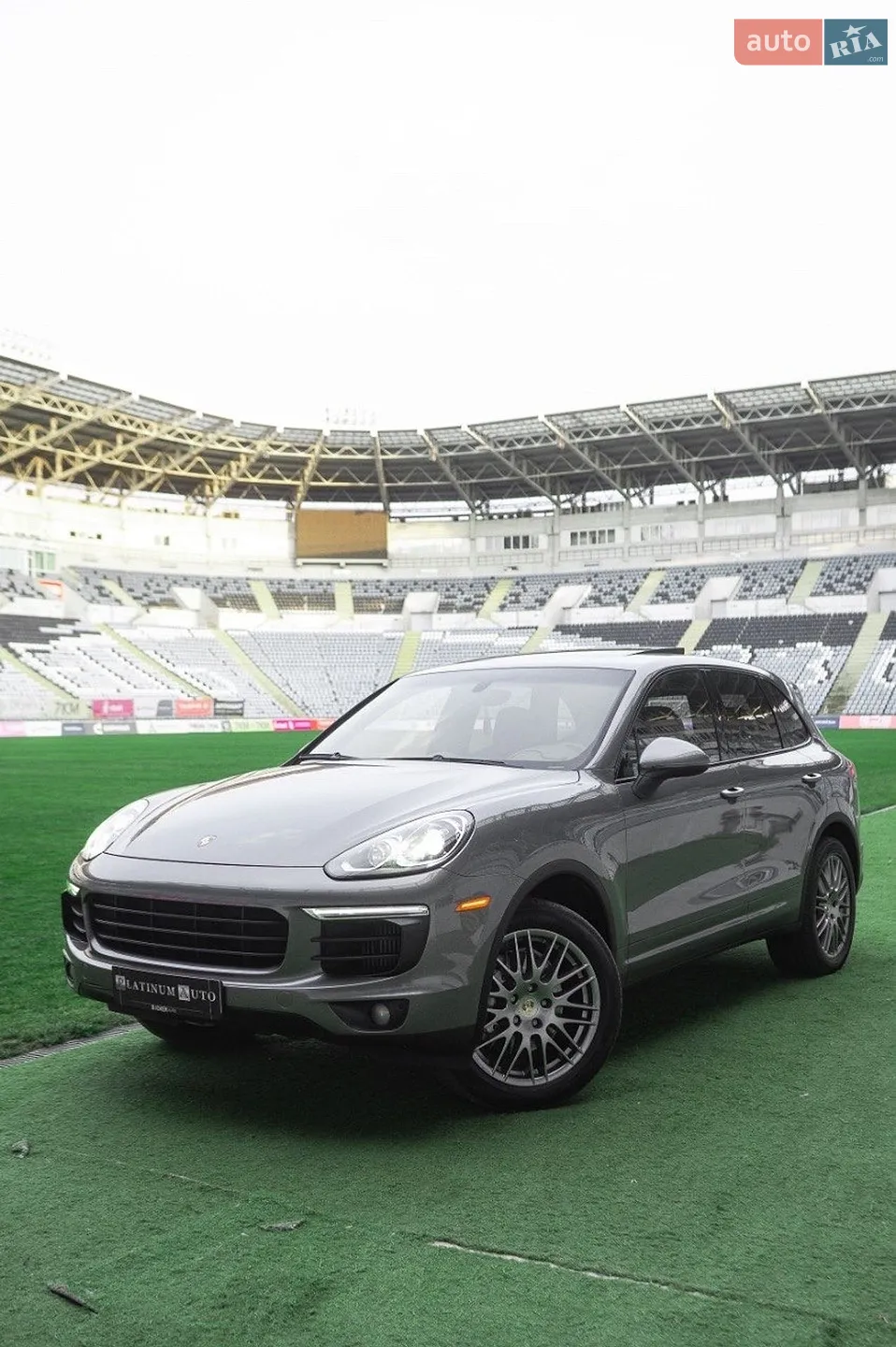 2016 Porsche Cayenne - мініатюра 13